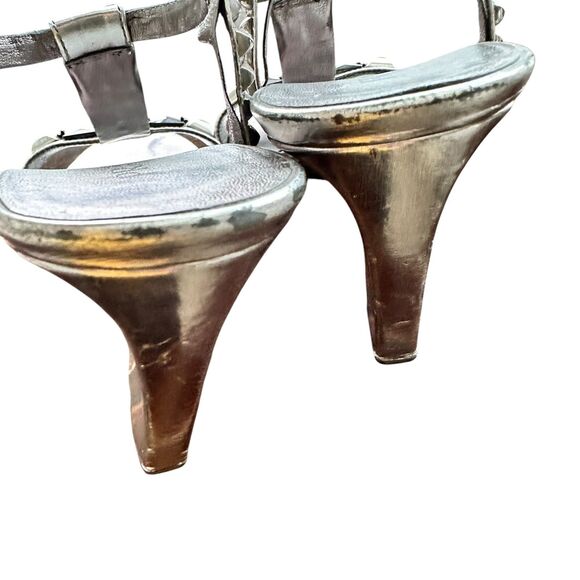 Prada 38 Patent Leather T-Strap Silver Studded crystals Accents Block Sandals - Picture 9 of 15